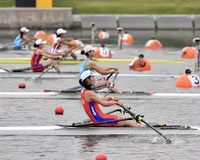 包含赛艇半决赛掀起高潮，天山巨龙队翻盘川蜀迅豹队，战至最后一刻——全面提速抢占先机的词条